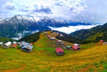 Kaçkar Dağlarında Heliski